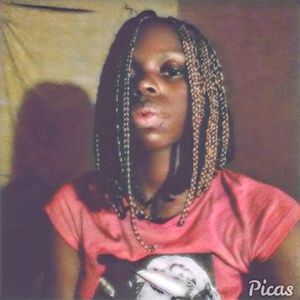 Meet your Posher, Alisha